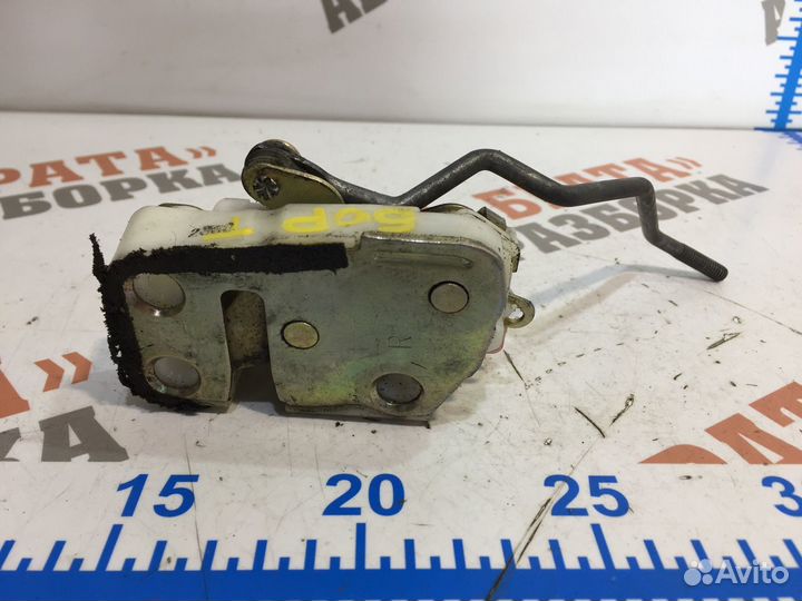 Хонда CR-V Замок крышки багажника