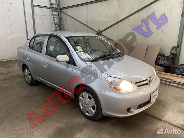 Решетка под дворники Toyota Platz NCP12 1nzfe