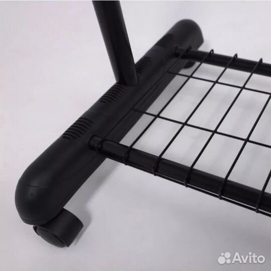 Вешалка напольная на колесах