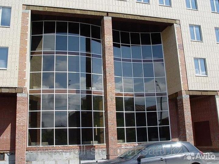 Безрамное остекление крупных объектов
