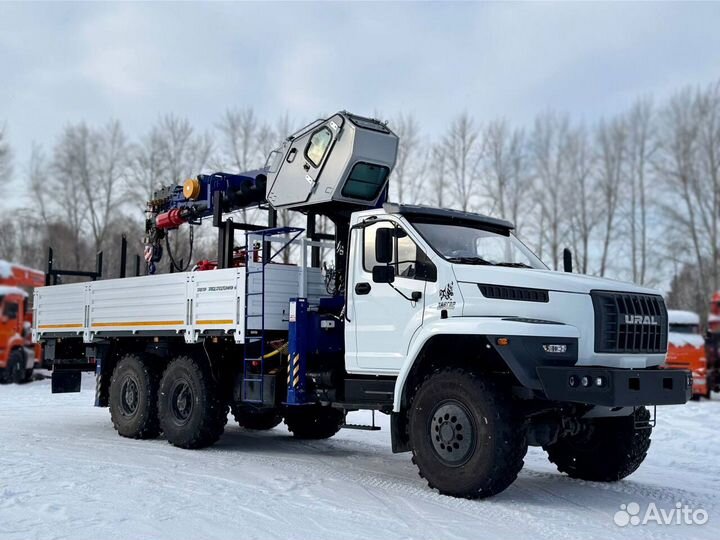 Бортовой грузовик Урал NEXT 4320-6951-72 с КМУ DongYang, 2024