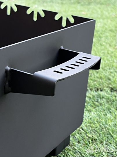 Мангал на складных ножках