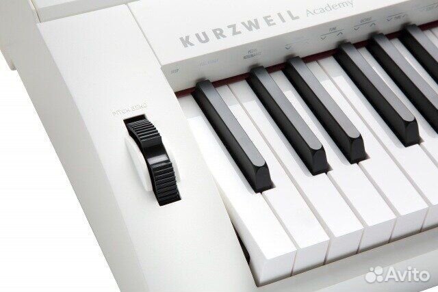 Цифровое пианино Kurzweil KA-90 белый