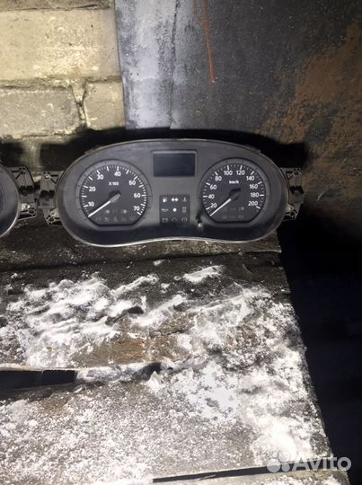 Щиток приборов логан,сандеро,ларгус,альмера g15