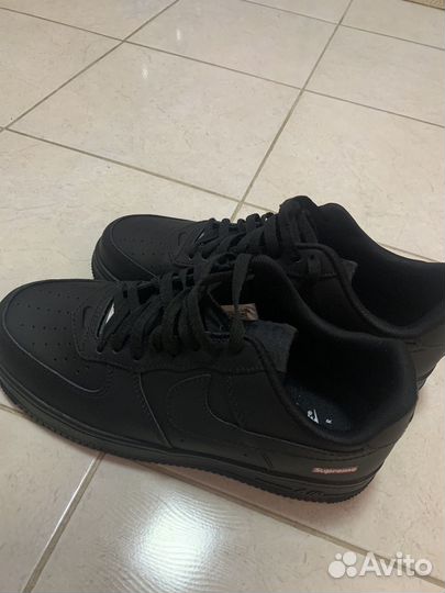 Кроссовки Nke Supreme