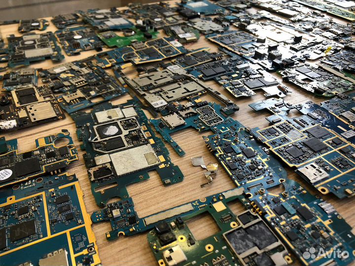 Материнская плата