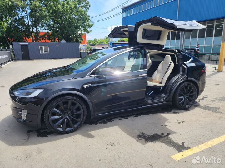 Tesla Model X 329 л.с. AT, 2019, 50 000 км