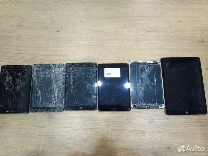 iPad 9.7 и др. на запчасти