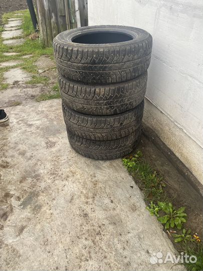 Bridgestone Ice Cruiser 7000 19.5/60 R15 88P