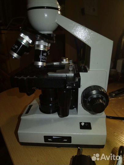Микроскоп биологический