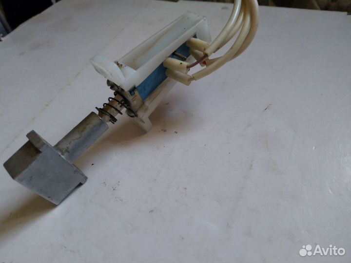 Включатель 