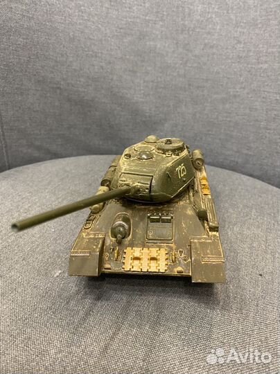 Сборная модель танка т34-85 1/35
