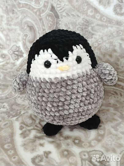 Пингвин. Вязанная игрушка ручной работы