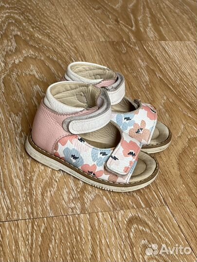 Сандали на девочку 20 размер