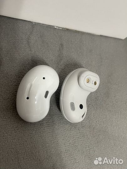 Беспроводные наушники samsung buds live