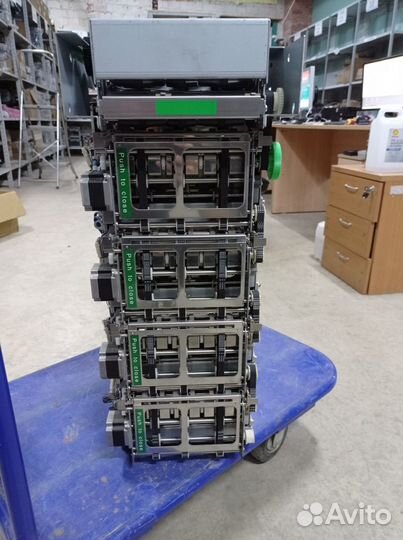 Диспенсер выдачи купюр на 3 номинала Fujitsu F510