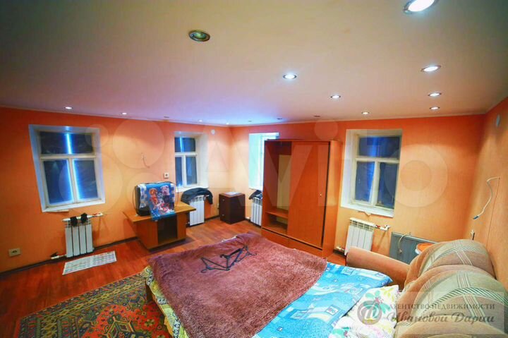 Дом 56 м² на участке 9 сот.