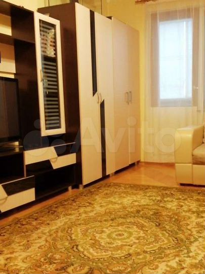 2-к. квартира, 58 м², 2/5 эт.