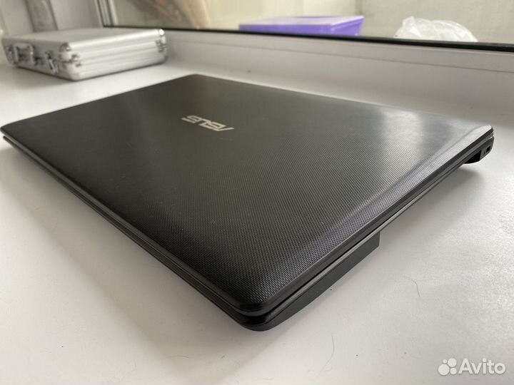 Ноутбук Asus