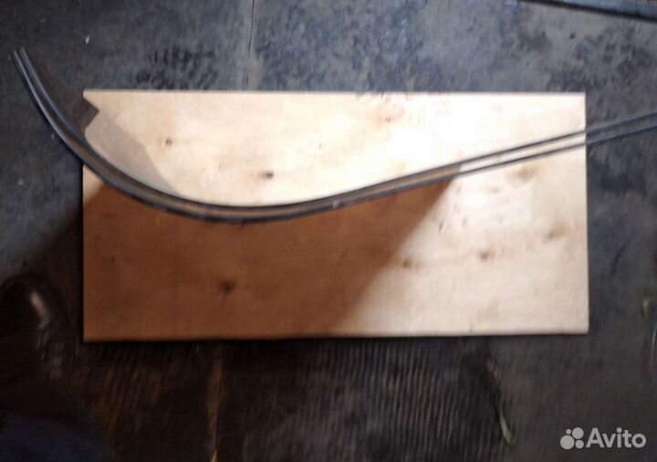 Цветное стекло для мебели б/у