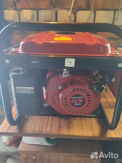 Бензиновый генератор