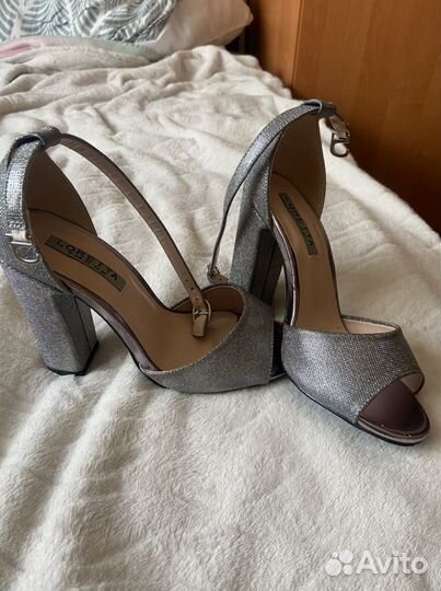 Босоножки (новые)