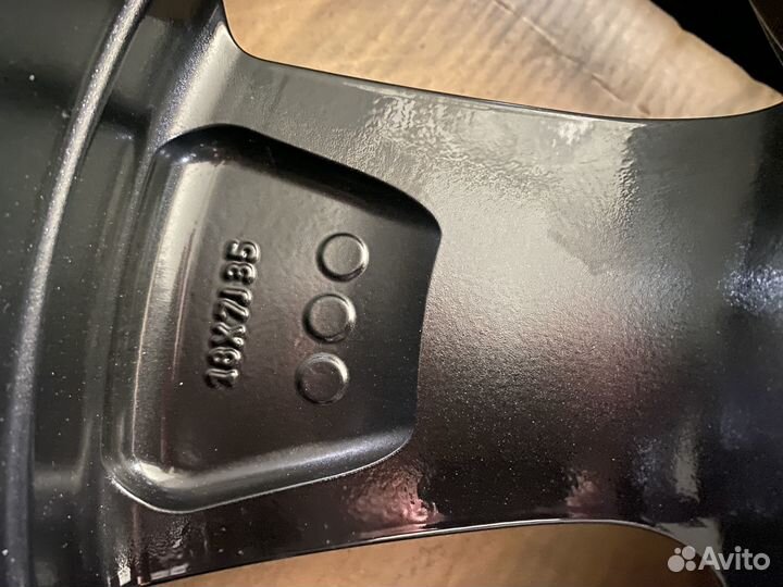 R18 Nokian Tyres Nordman 7 SUV 225/60, PCD 5x114.3 DIA 60.1