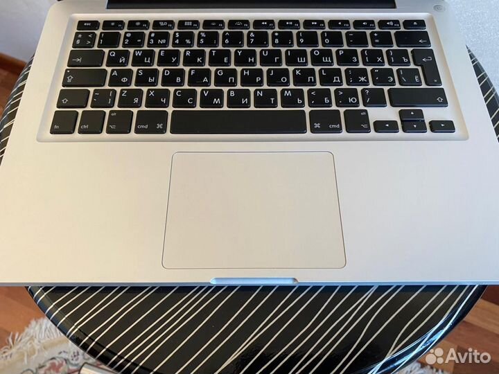 Apple macbook pro 2011