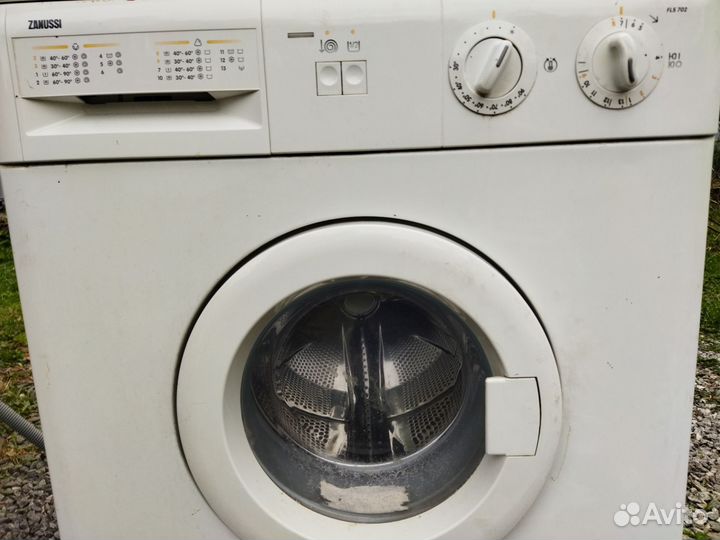 Запчасти на стиральную машину zanussi FLS 702