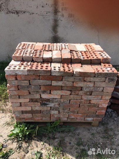 Кирпич бу