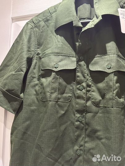 Летняя офисная рубашка с коротким рукавом