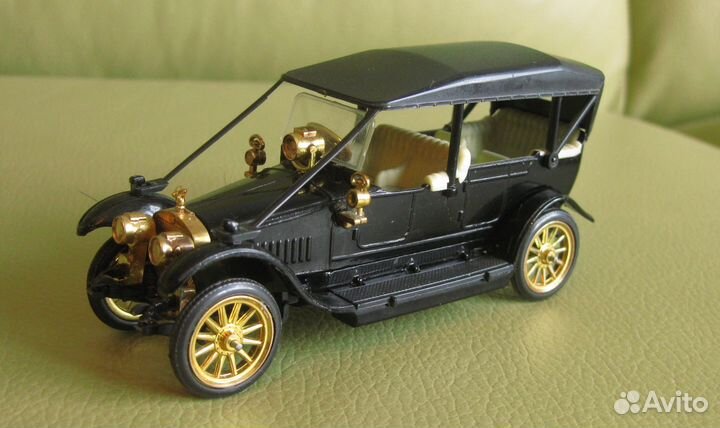 Модель Руссо-балт С24/40 номерной А22