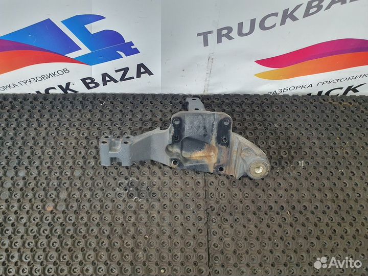 Кронштейн рессоры передней левый Daf XF105