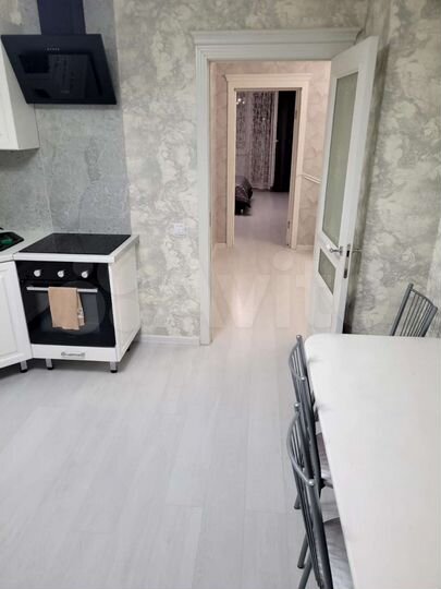 2-к. квартира, 77,6 м², 10/19 эт.