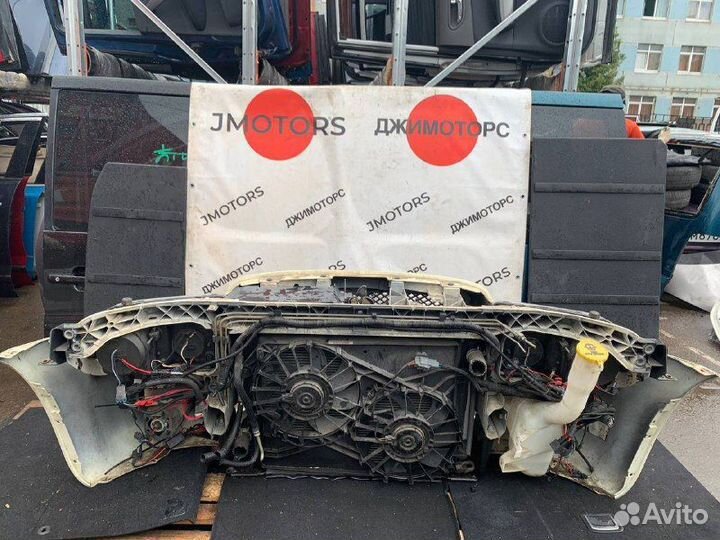 Передняя часть Chrysler 300C ксенон 3.5 литра