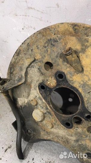 Кожух тормозного диска задний левый Mitsubishi