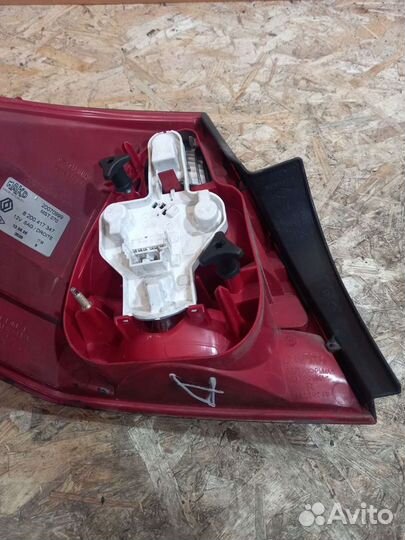 Фонарь задний Правый Рено Меган 2 Седан Рестайлинг