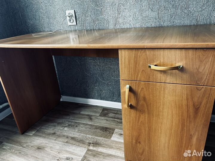 Письменный стол бу