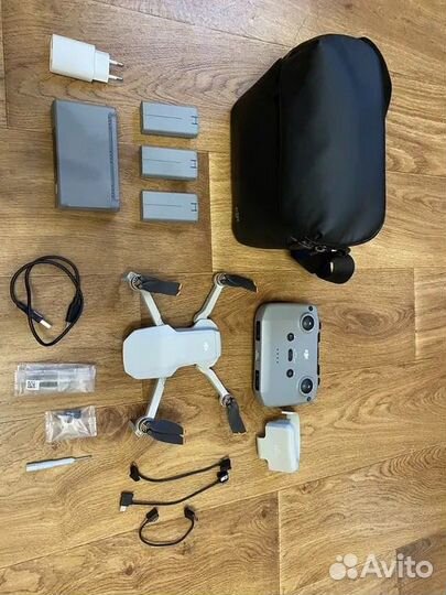Квадрокоптер DJI Mavic Mini 2 Fly More Combo