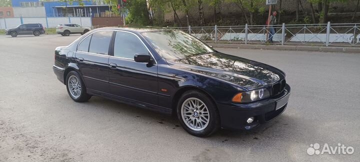 BMW 5 серия 2.5 МТ, 2001, 300 000 км