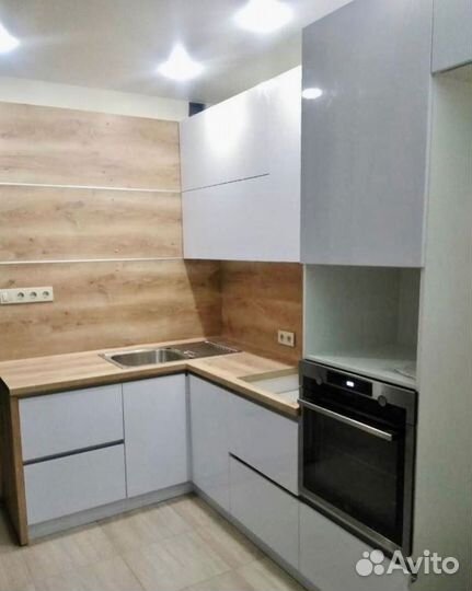 Гарнитур кухонный. Качественная фурнитура