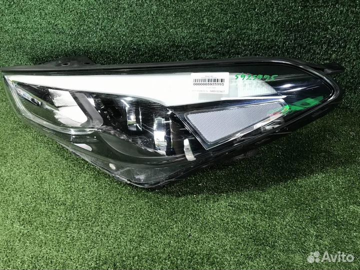 Фара левая Hyundai Tucson