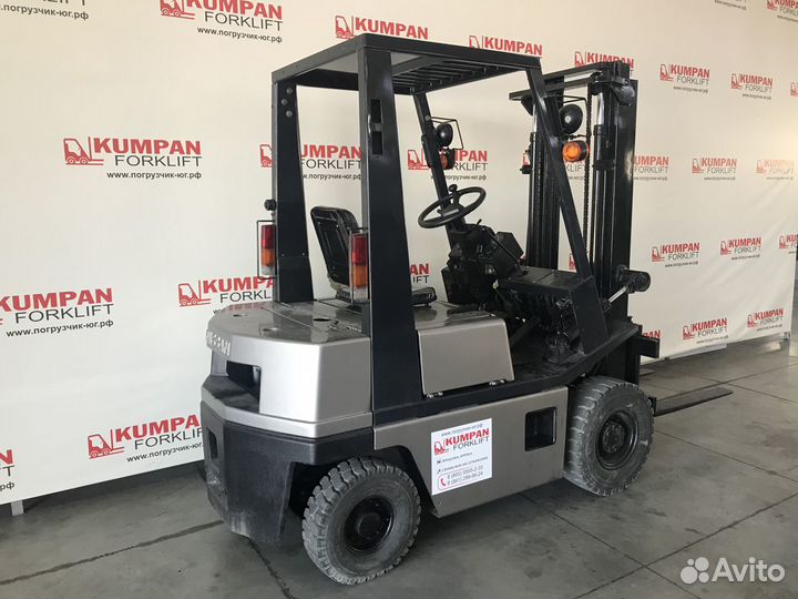 Вилочный погрузчик Nissan FJ01M15, 2004