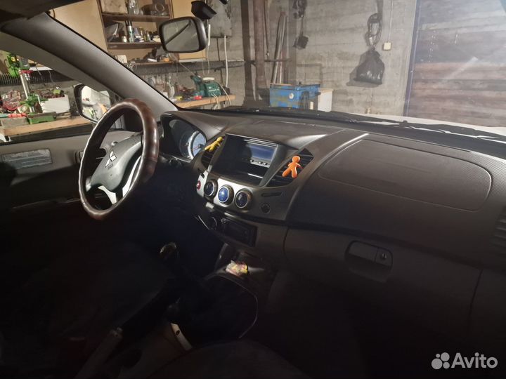 Mitsubishi L200 2.5 МТ, 2007, 112 000 км