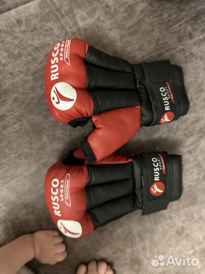 Боксерские перчатки