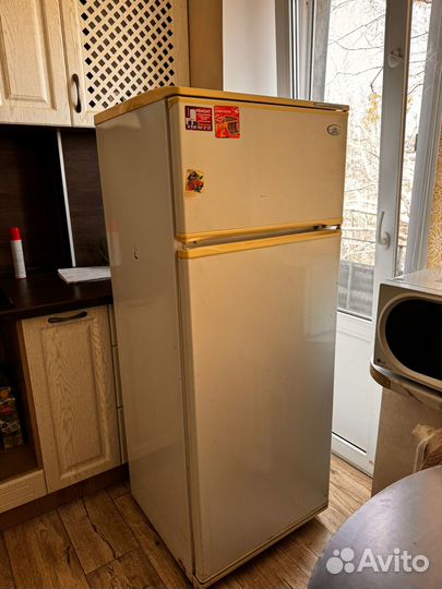 Холодильник б/у