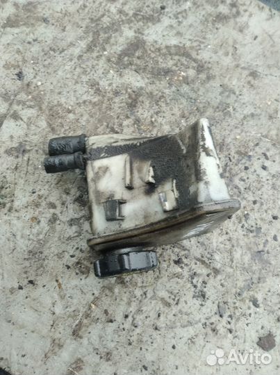 Бачок гур Форд Мондео 1