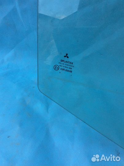 Стекло заднее правое mitsubishi Colt 6 / Кольт