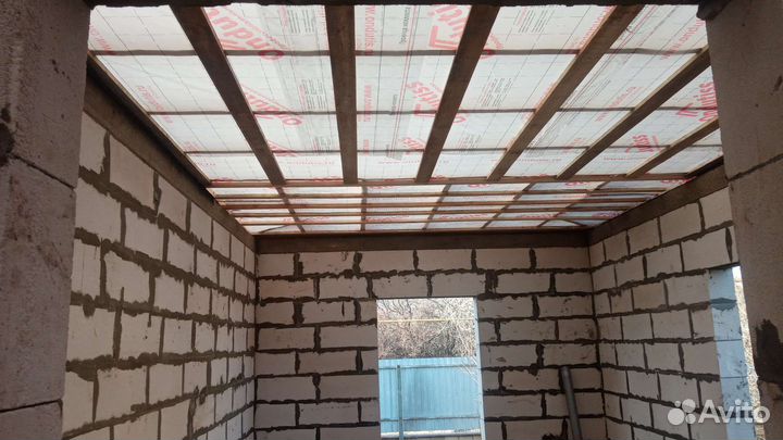 Бригада строителей