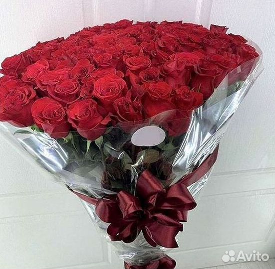 Метровые розы Доставка цветов